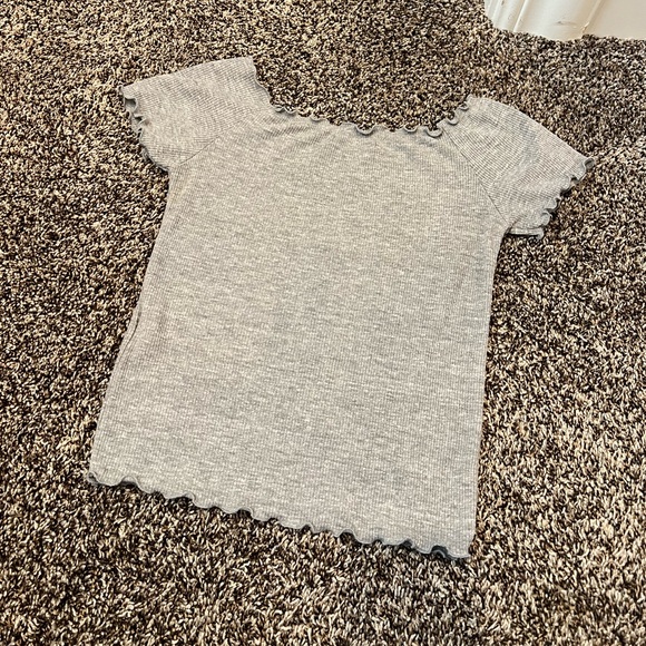 Brandy Melville Anya Ribbed Off the Shoulder T-shirt Ribbed Top Gray - Picture 3 of 4